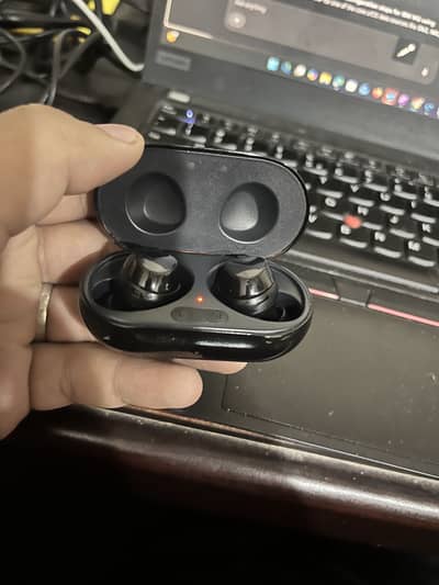 Samsung earbuds