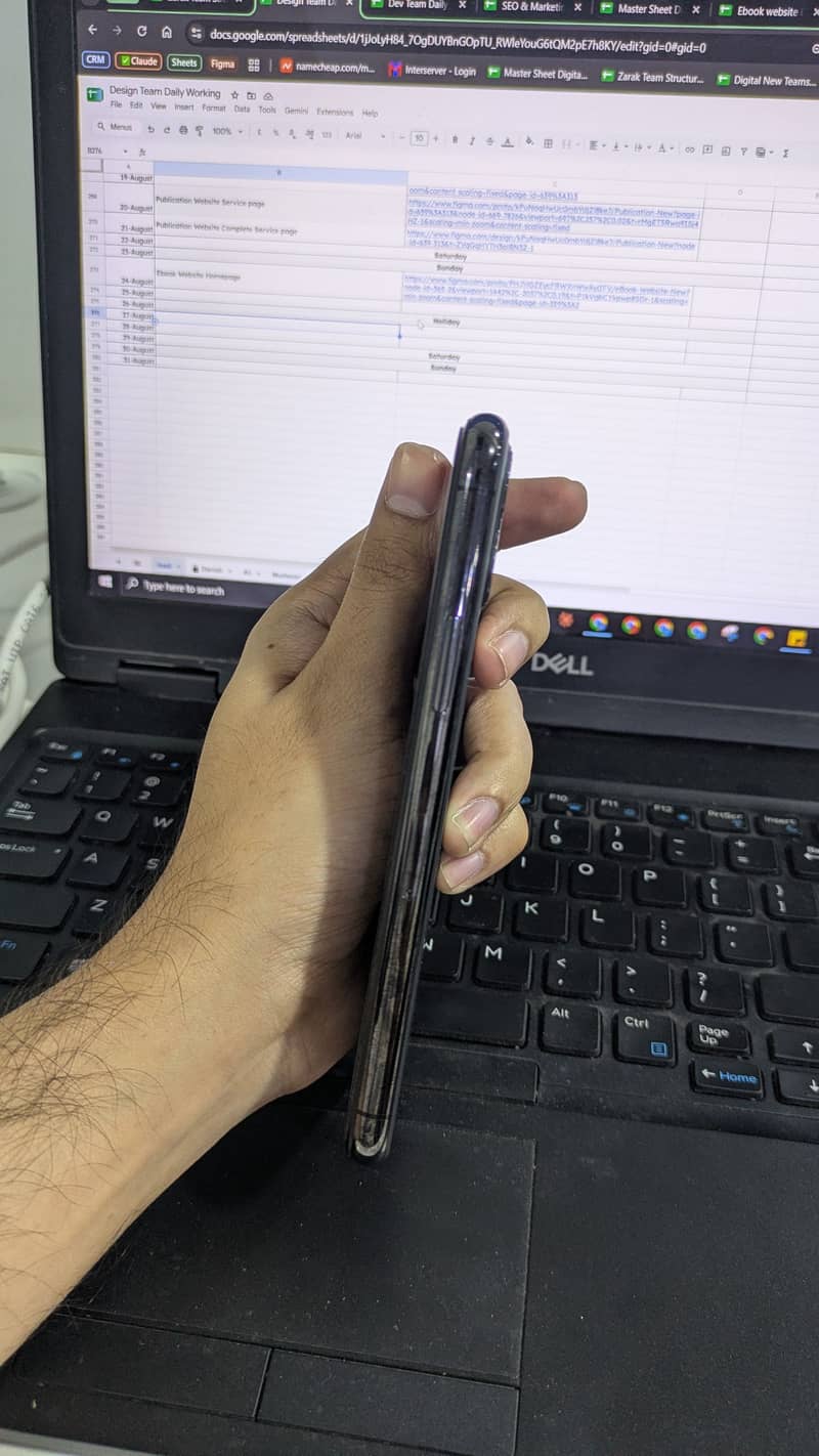 Apple iPhone 11 Pro 4