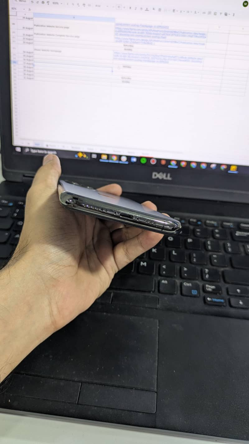 Apple iPhone 11 Pro 6