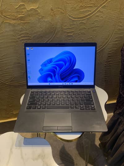 Dell latitude 5400 i7-8th Gen