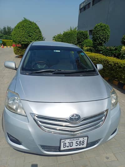 Toyota Belta 2006