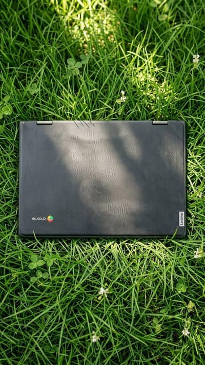 Lenovo 300e Chromebook 2-in-1 | Touchscreen | 4GB/32GB |