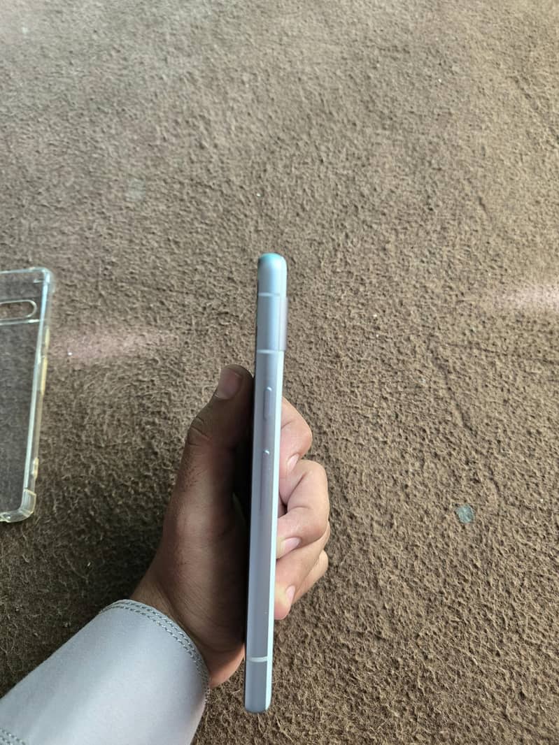Google Pixel 7A 4