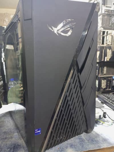 ASUS ROG STRIX. complete build.