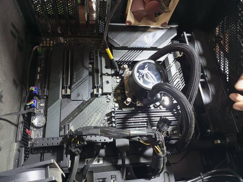 ASUS ROG STRIX. complete build. 9