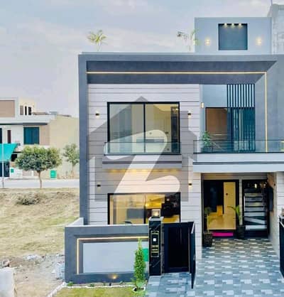 5 Marla Brand New House Available For Sale
