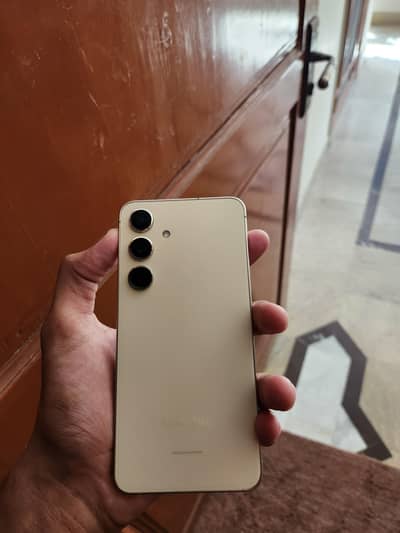 Samsung S24