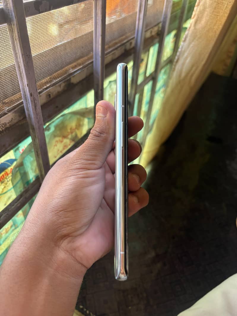 One Plus 9 Pro 1