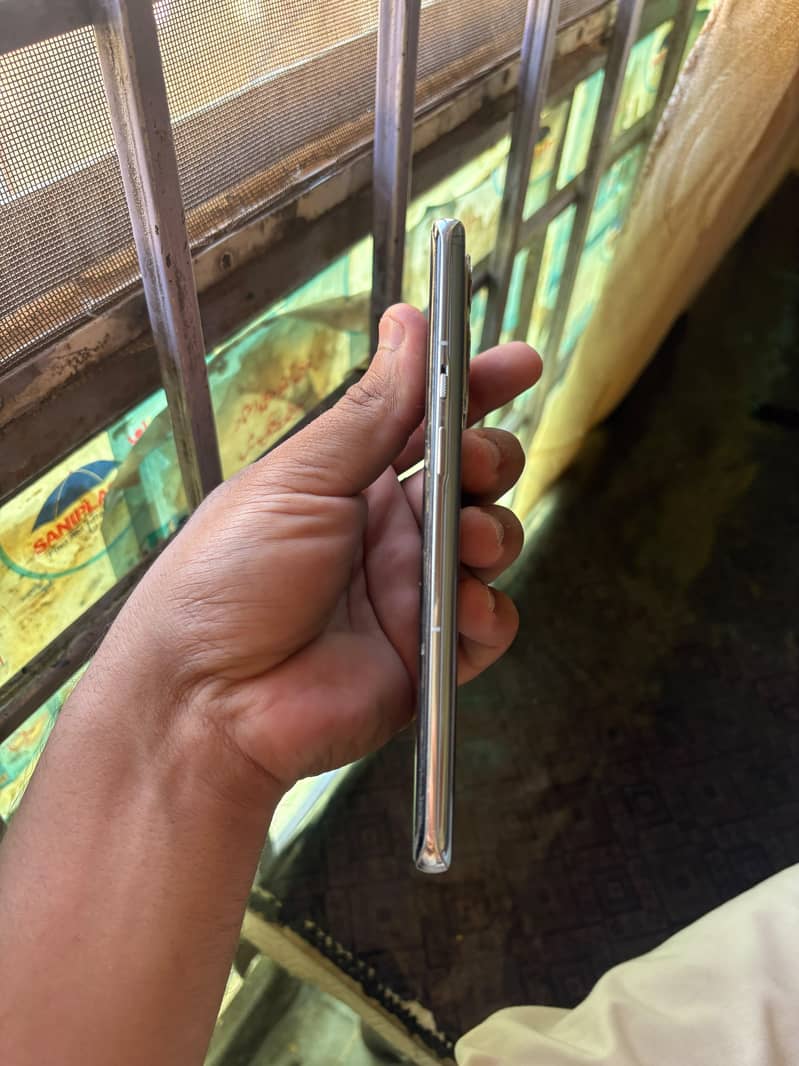 One Plus 9 Pro 3