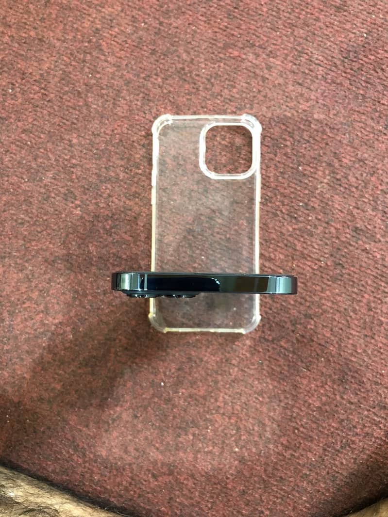 Apple iPhone 12 Pro Max 3