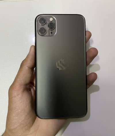 iPhone 11 Pro Max (scratch less)