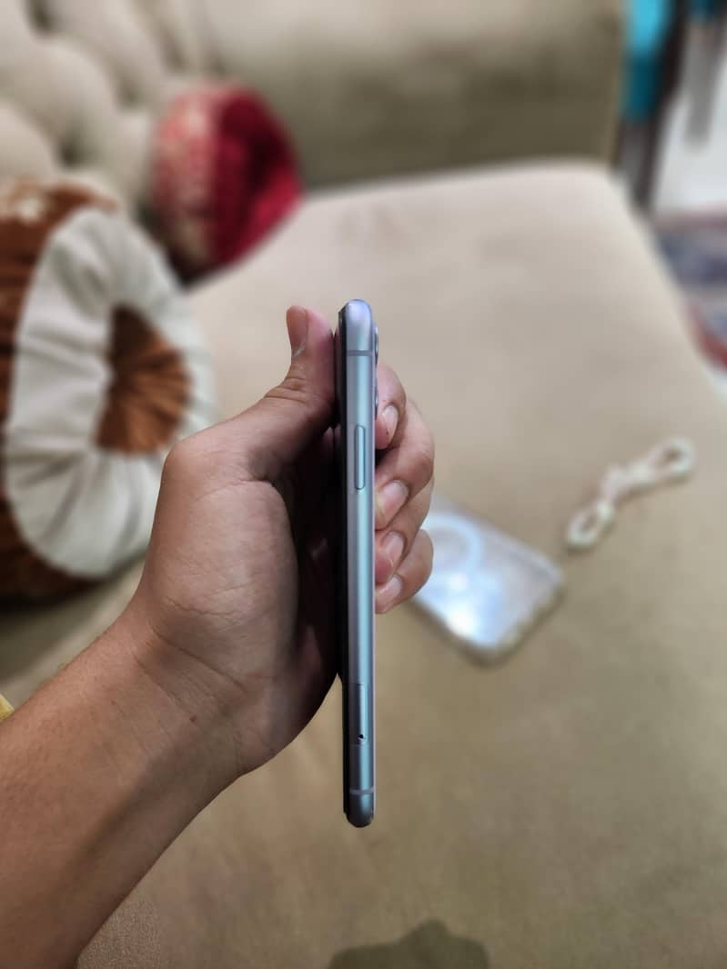 Apple iPhone 11 2