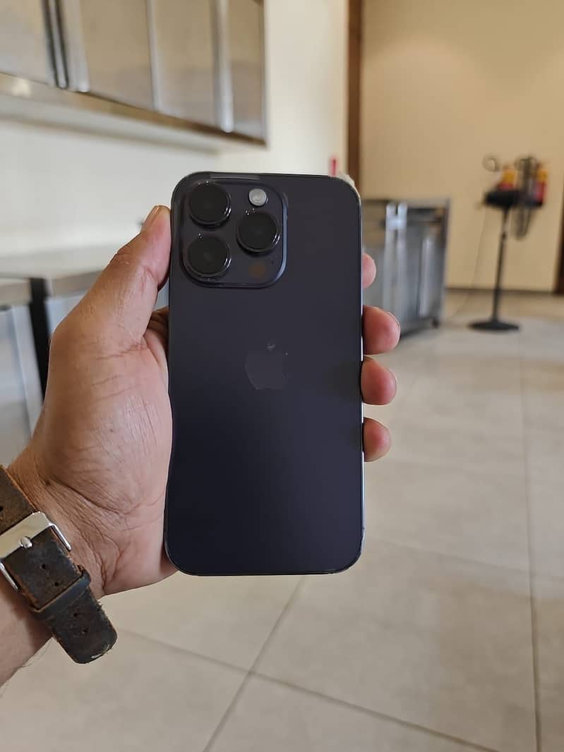 Apple iPhone 14 Pro 3