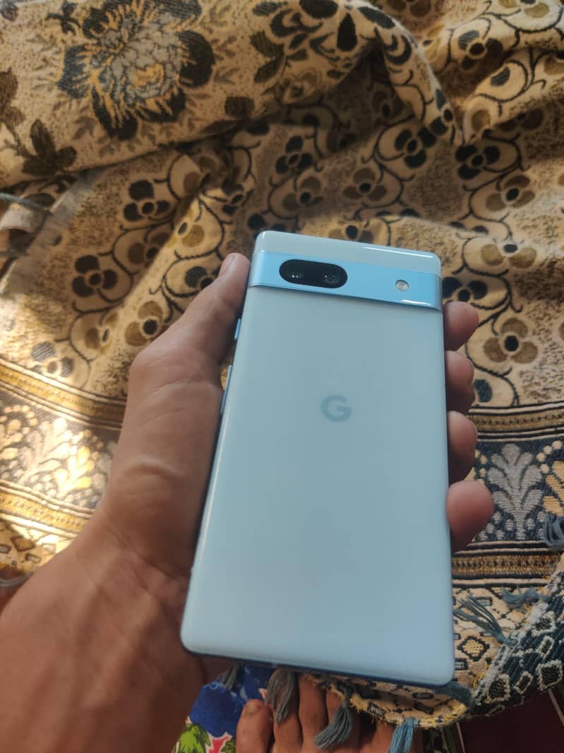 Google Pixel 7a 4