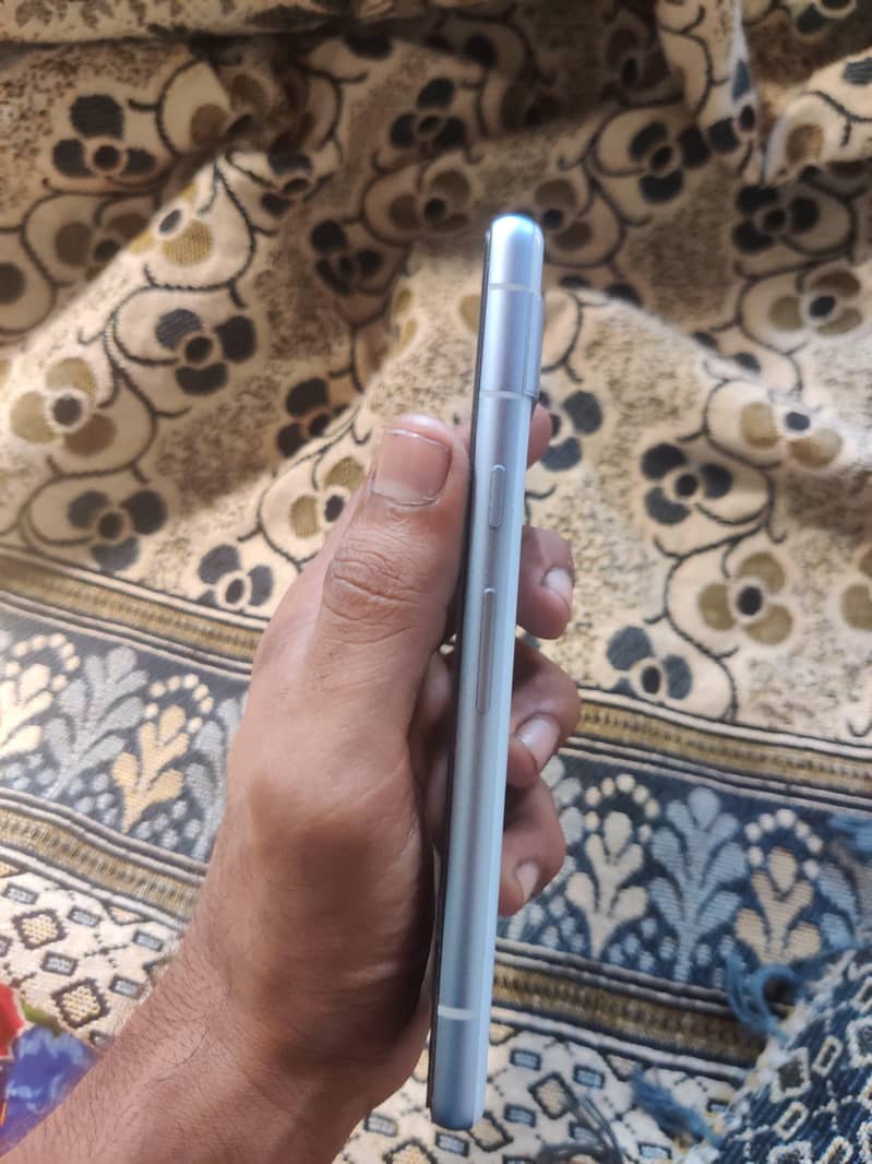 Google Pixel 7a 5