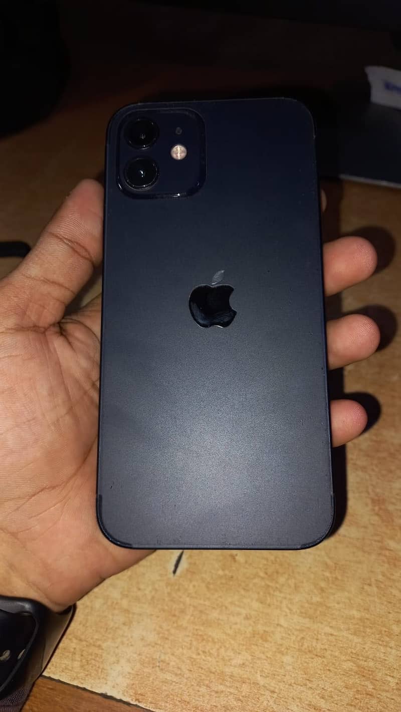 Apple iPhone 12 3
