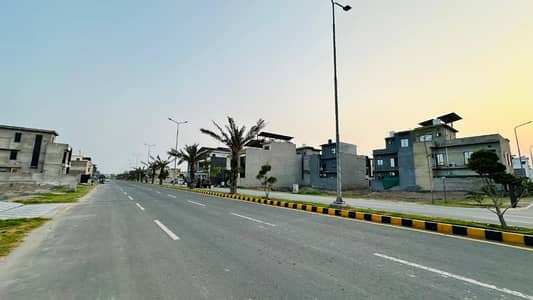 Transfer Free 10 Marla Plot for Sale in Diamond Block, Park View City Lahore