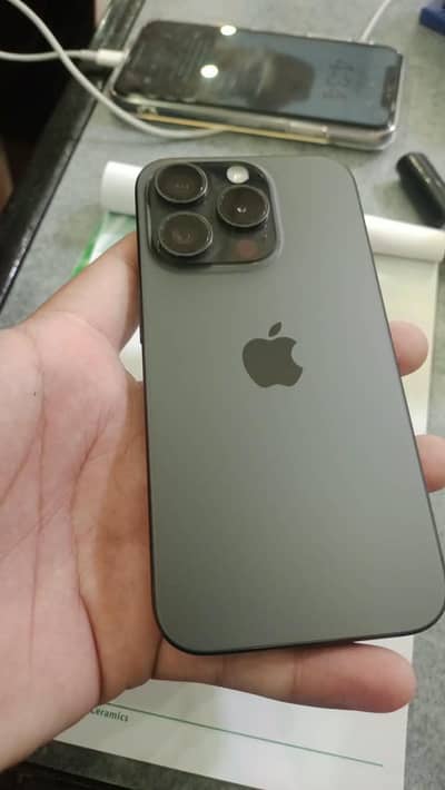 Apple iPhone 15 Pro