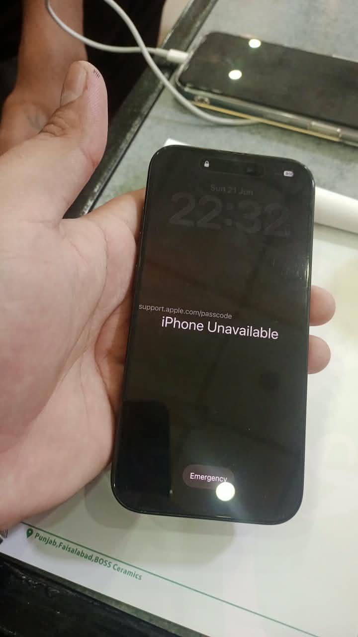 Apple iPhone 15 Pro 1