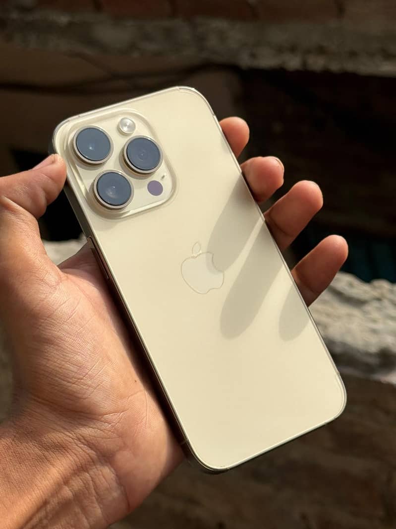 Apple iPhone 14 Pro 2