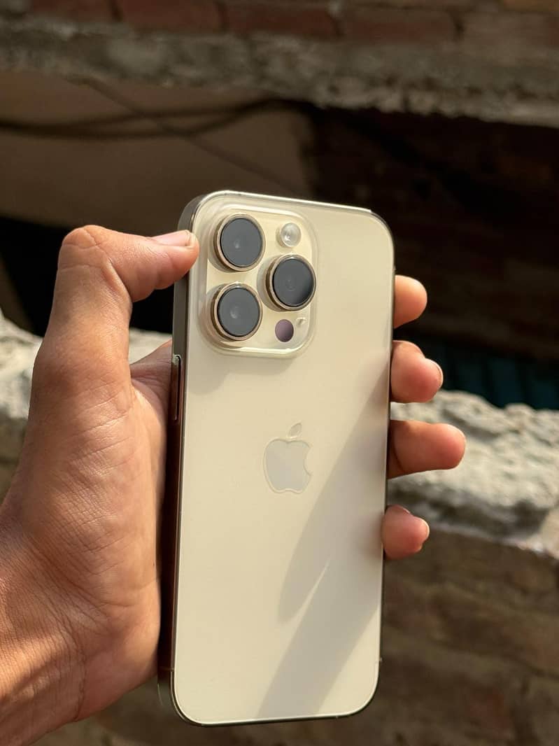 Apple iPhone 14 Pro 3