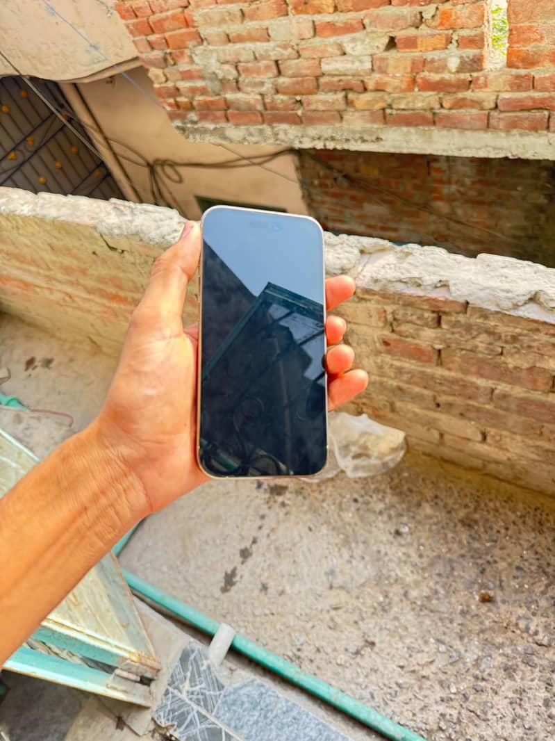 Apple iPhone 14 Pro 11