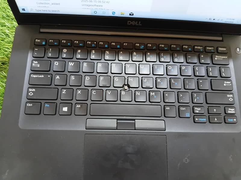 Dell Latitude E7490 1