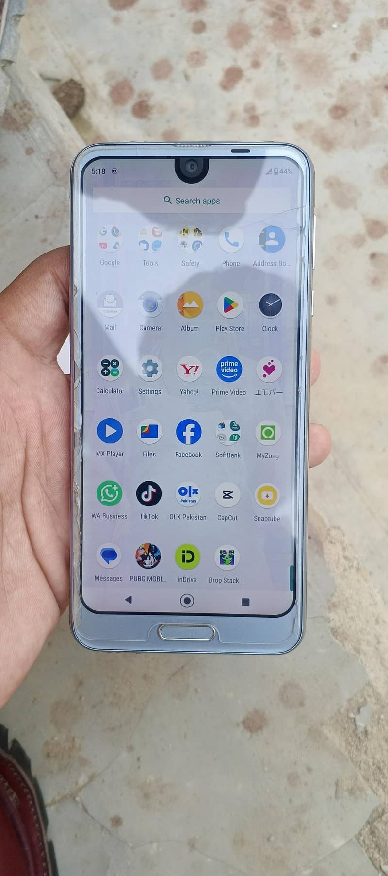 Sharp Aquos R2 5