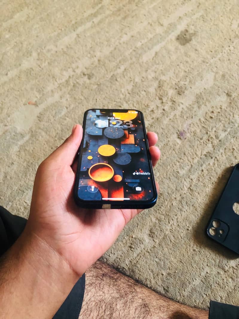 Apple iPhone 12 3