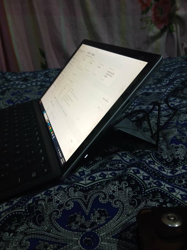 Microsoft Surface Pro 4 2