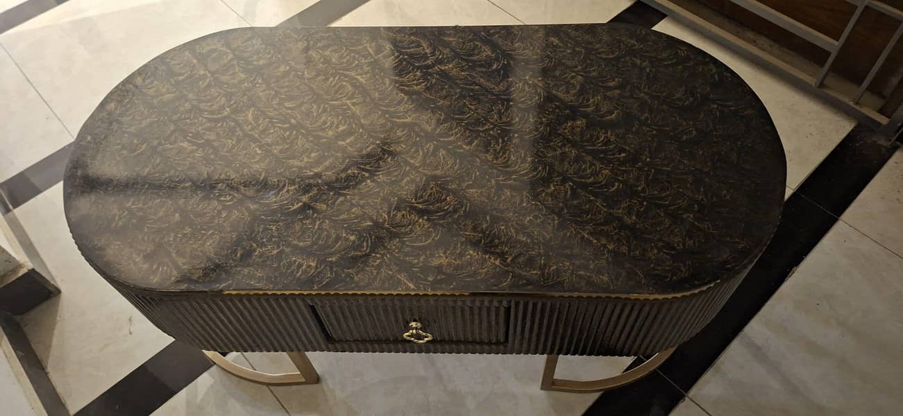 center table / coffee table 0