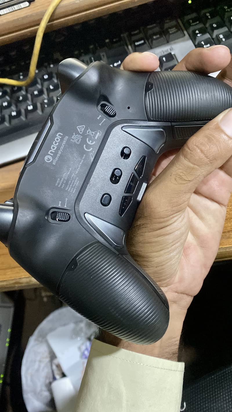NACON Revolution 5 Pro Controller 1