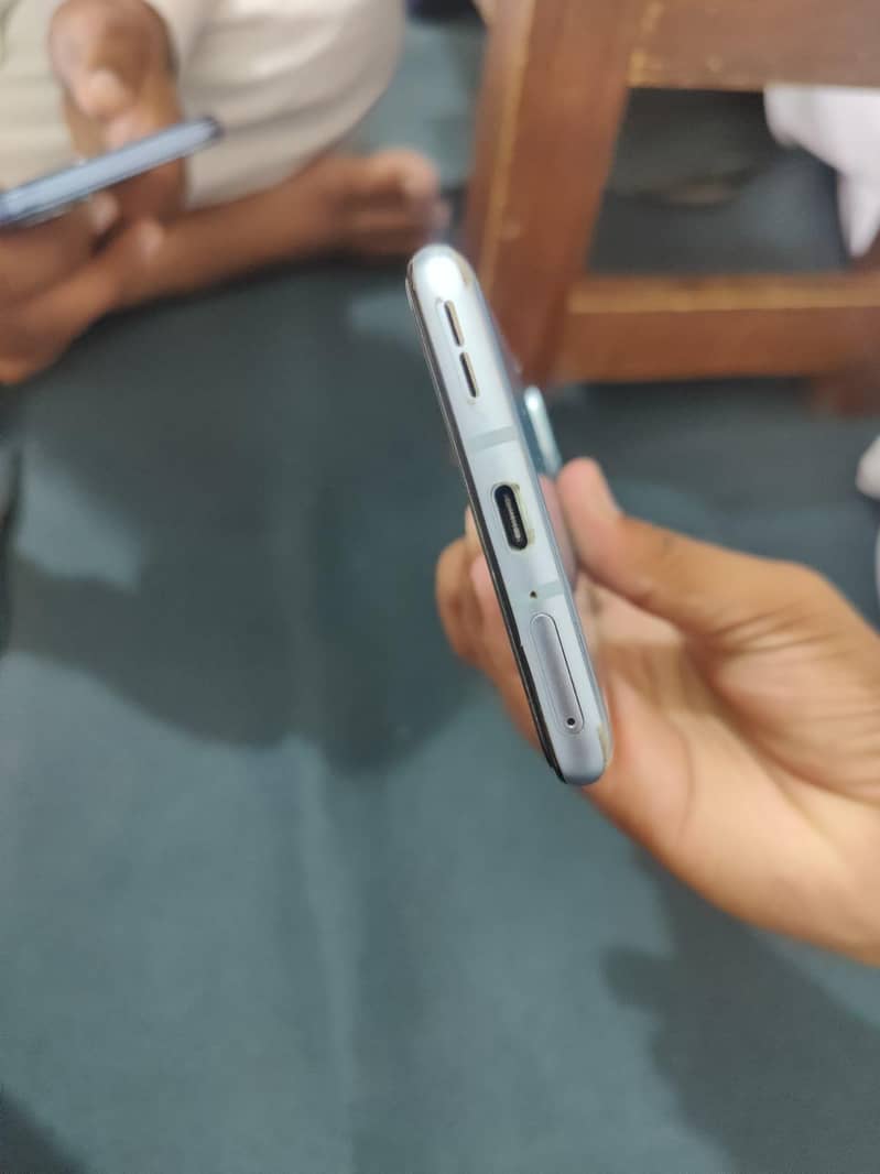 One Plus 9R 2