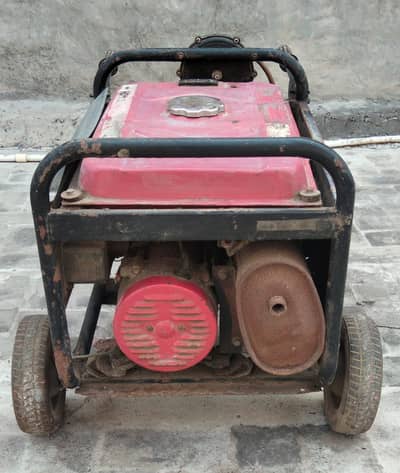 homage original 2.50 kva  generator in good condition