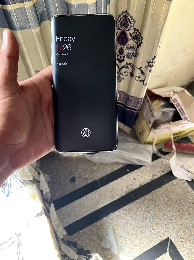 One Plus 7 Pro 1