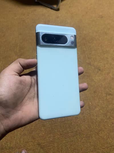 Google Pixel 8 Pro