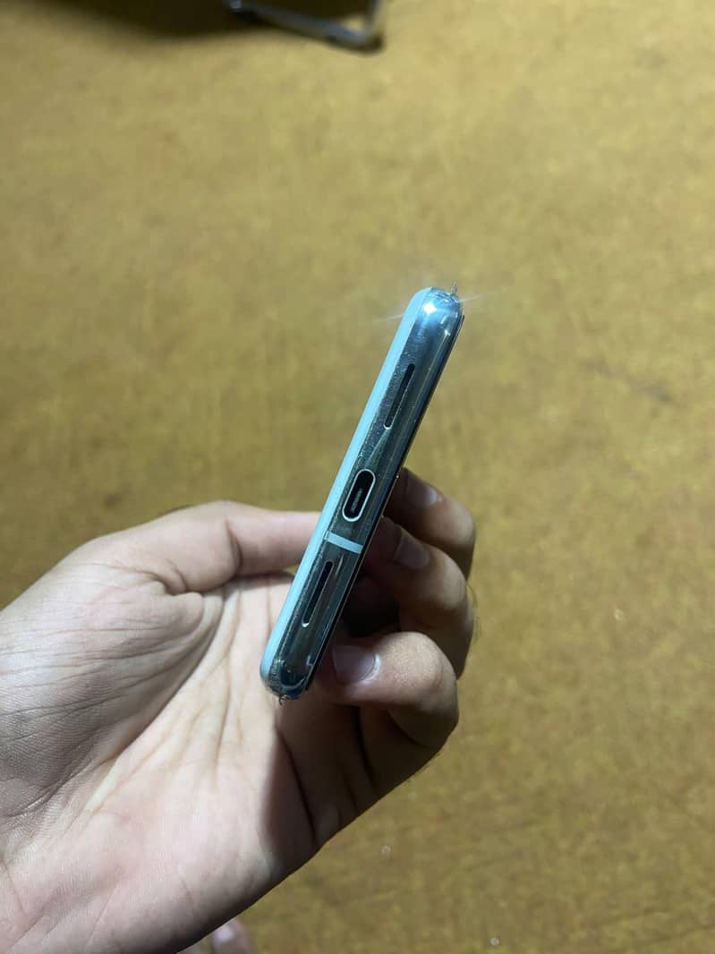 Google Pixel 8 Pro 2