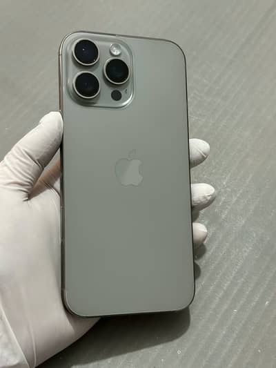 Apple iPhone 16 Pro Max