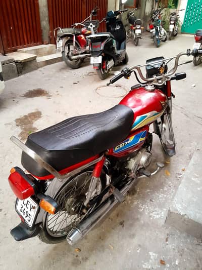 Honda CD 70 2013 1st owner no biomatric