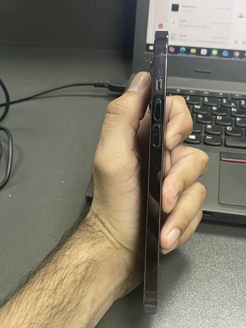 Apple iPhone 14 Pro Max 4