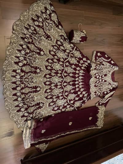 Bridal lehnga / barat dress / wedding wear / bridal lehnga for sale