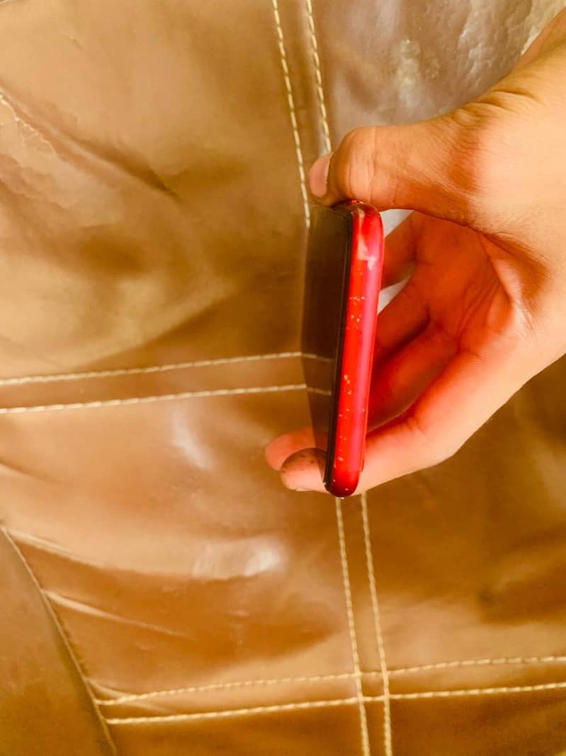 Apple iPhone 11 3