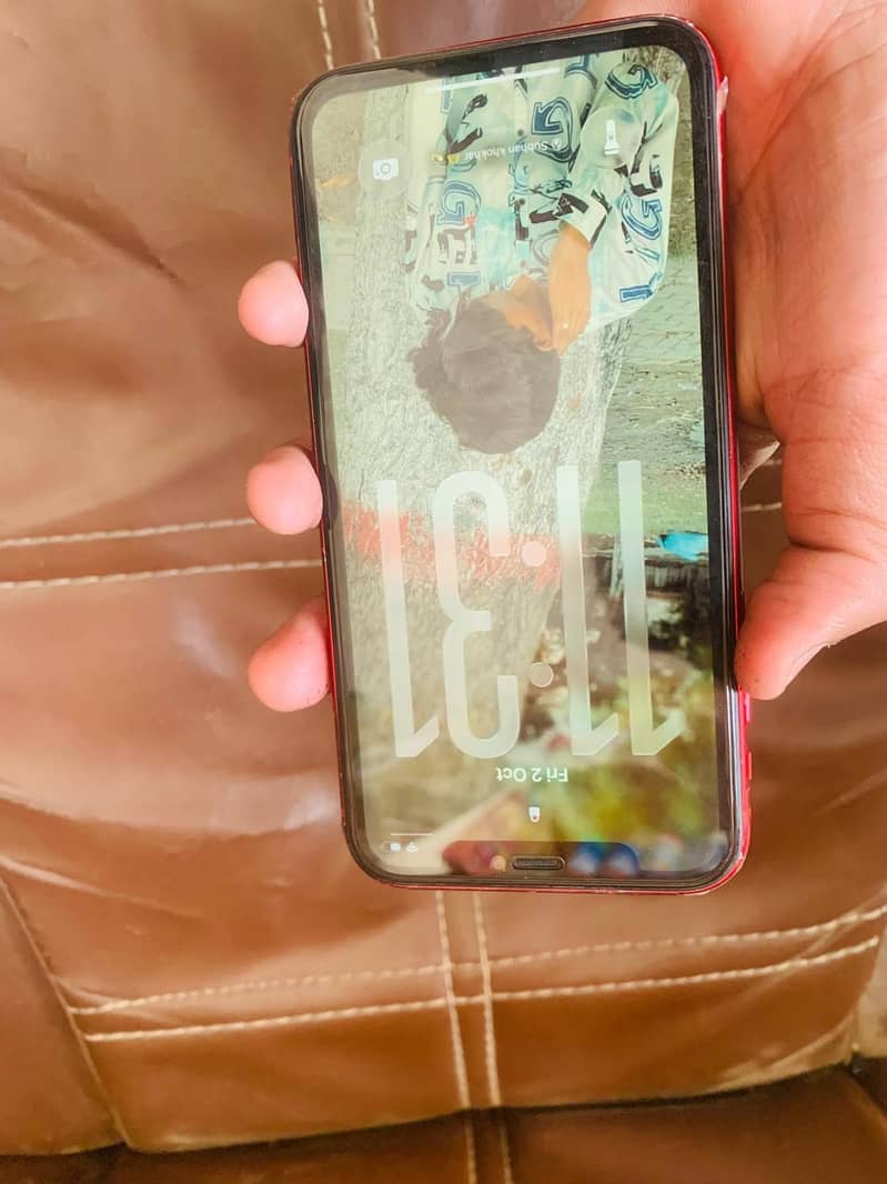 Apple iPhone 11 4