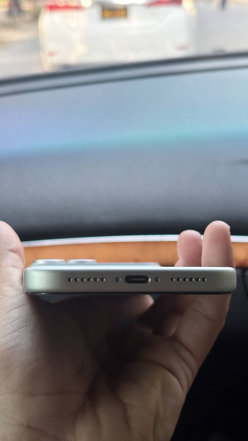 Apple iPhone 17 Pro Max 6