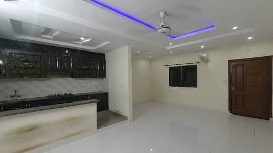 1100 Square Feet Flat In Soan Garden - Block H For sale