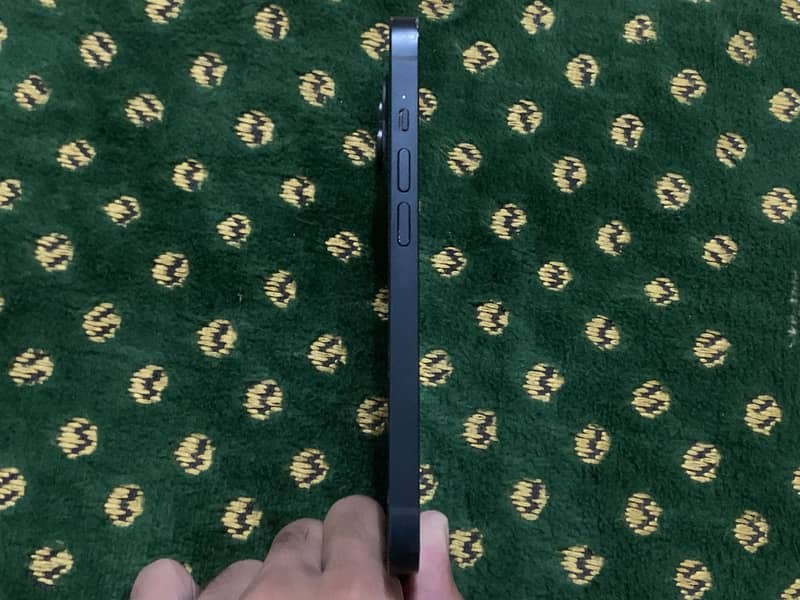 Apple iPhone 14 1