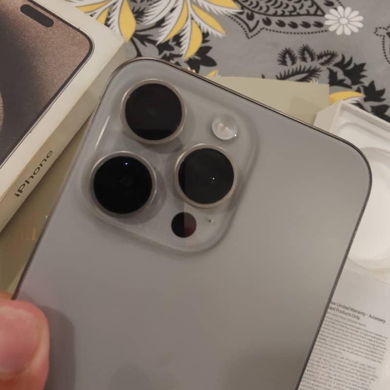 Apple iPhone 15 Pro Max 1