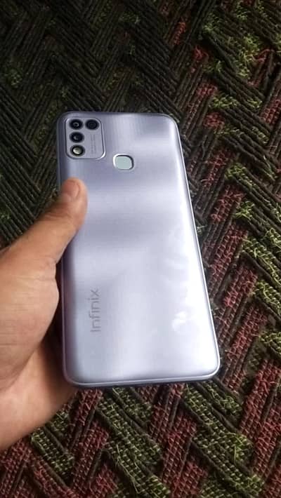Infinix Hot 11 Play 4 64 with box All ok urgent sale exchange possible