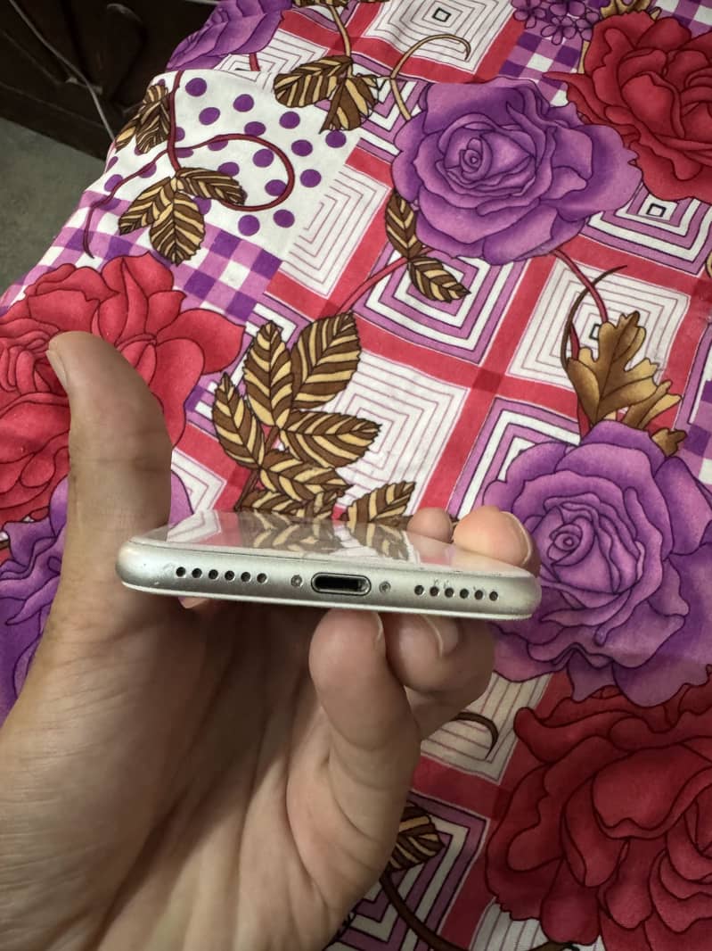 Apple iPhone 8 2