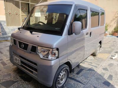 Nissan Clipper 2012